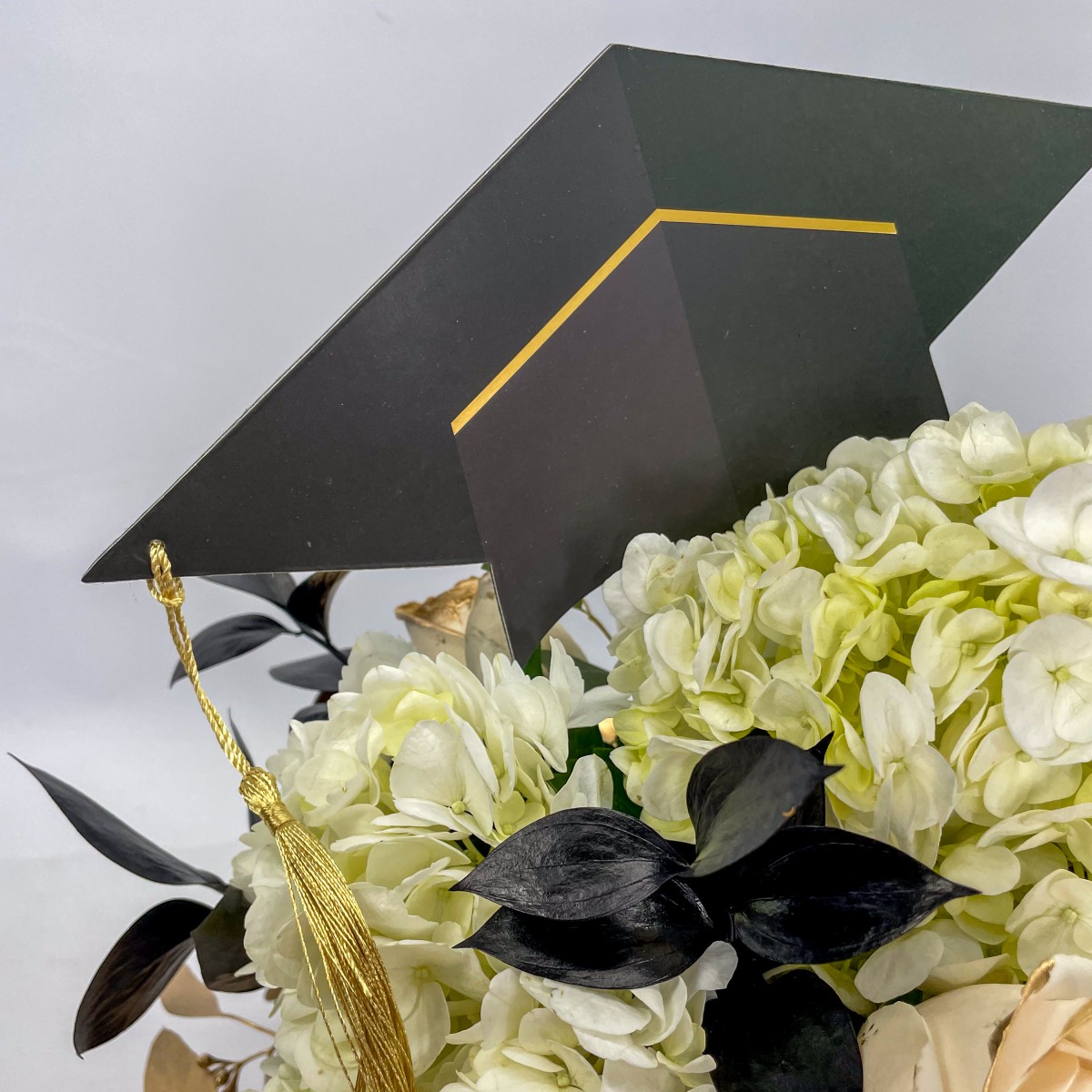 Special Grad Bouquet - Image 3