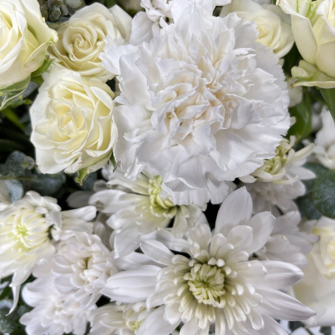 Heartfelt Condolences Arrangement - Image 3