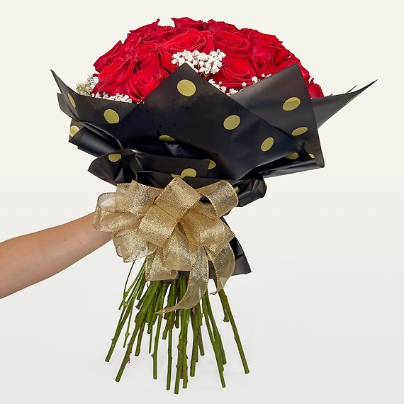 3 Dozen Red Roses & Baby\'s Breath Round Wrap