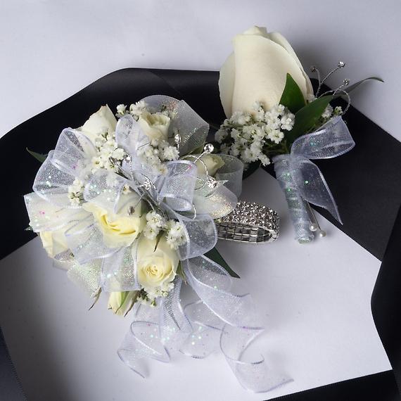 Deluxe Rose Corsage & Boutonniere