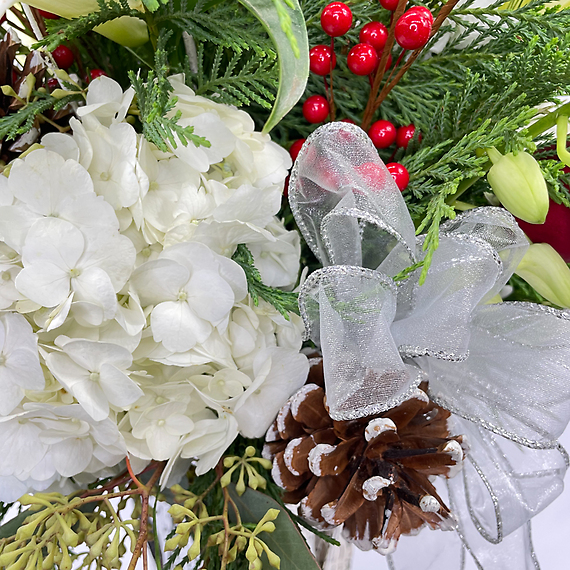 Winter\'s Grace Bouquet